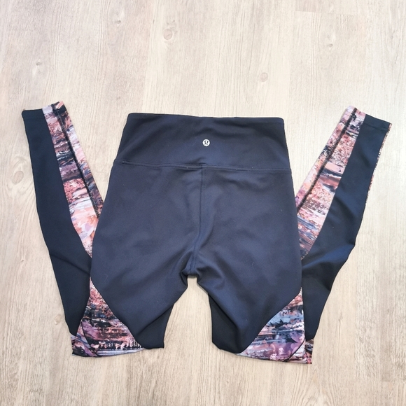 Lululemon Sweat & Repeat tight - Picture 6 of 7